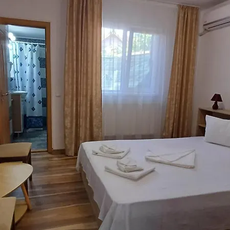 Pensiune Casa Ella Tuzla